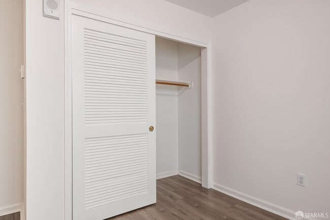 Building Photo - 600 Chestnut St