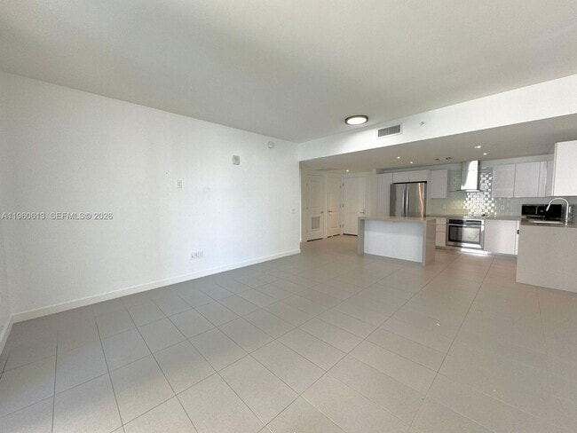 Building Photo - 1600 NE 1st Ave