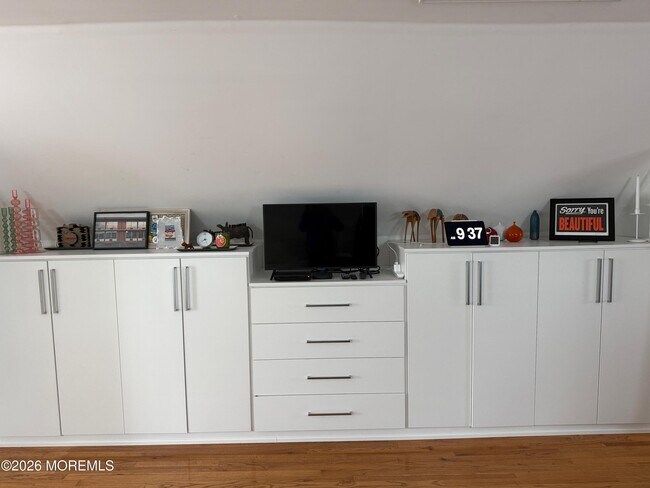 Building Photo - 101 Osborne Ave