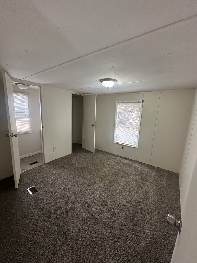 Building Photo - 5109 Dry Fork Rd