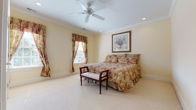 Building Photo - Estate Home in Fantastic North Raleigh Loc...