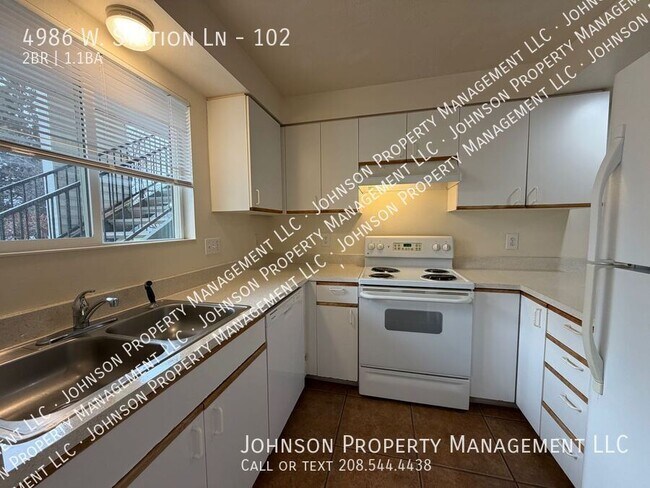 Building Photo - 4986 W Station Ln