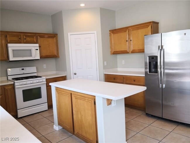 Building Photo - 8032 Villa Avada Ct