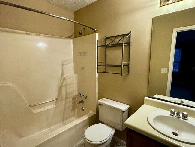 Building Photo - 4160 Buckley Woods Dr