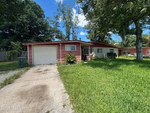 Building Photo - 2148 Bunting Dr