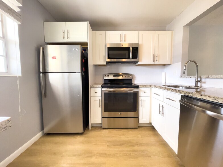 Building Photo - 2801 NW 47th Ter