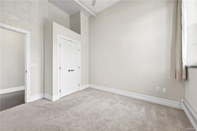 Building Photo - 2917 Main St