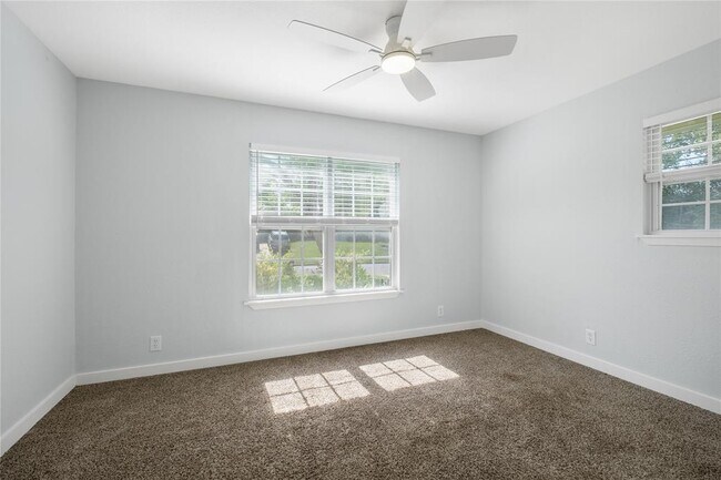 Building Photo - 5504 Coventry Ln