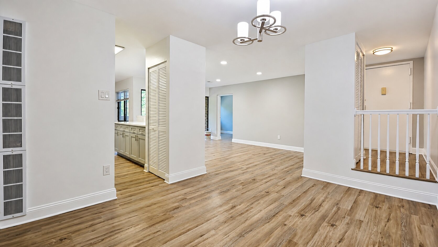 Building Photo - 11252 Chestnut Grove Sq
