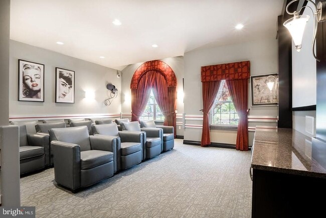 Building Photo - 29 Tacoma Ln