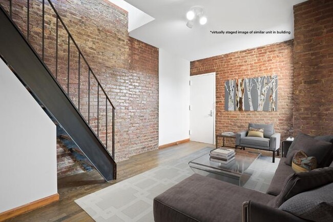 Building Photo - 410 E 13th St