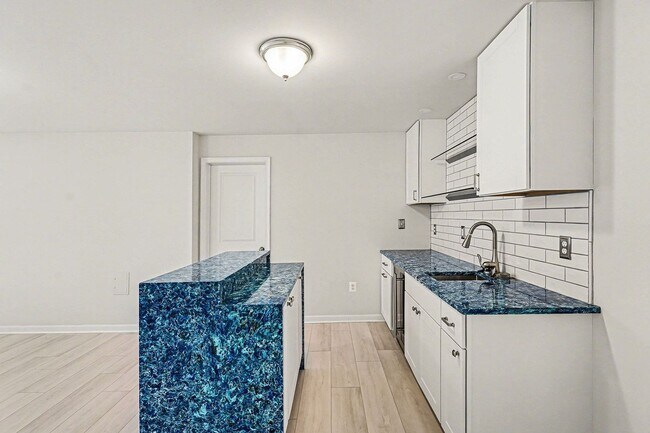 Building Photo - Luxurious Living Lewis Style: A Spacious 5-Bedroom Home with Modern Elegance