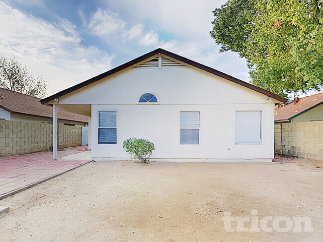 Building Photo - 1938 E Wagoner Rd