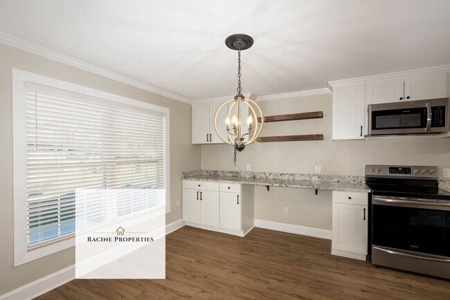 Building Photo - Charming Three Bedroom in Greer, SC