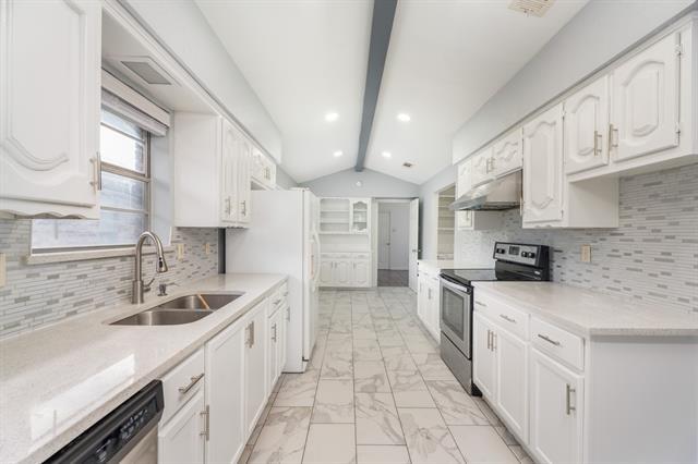 Building Photo - 801 Meadowgate Dr