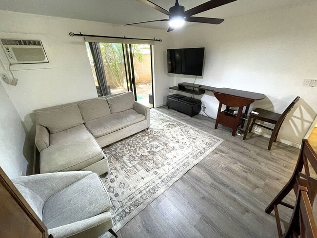 Building Photo - Kihei Shores - Furnished 2 Bed/2Bath Condo - Pool and Hot Tub - 2 Parking Spaces