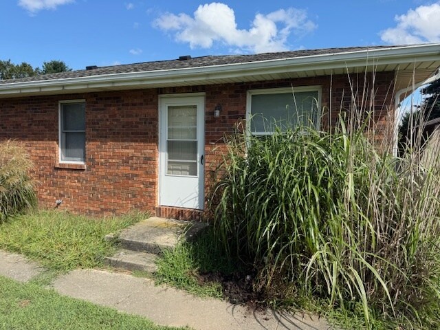 Primary Photo - 601 Rizek Dr