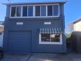 Building Photo - 1317 Chanticleer Ave