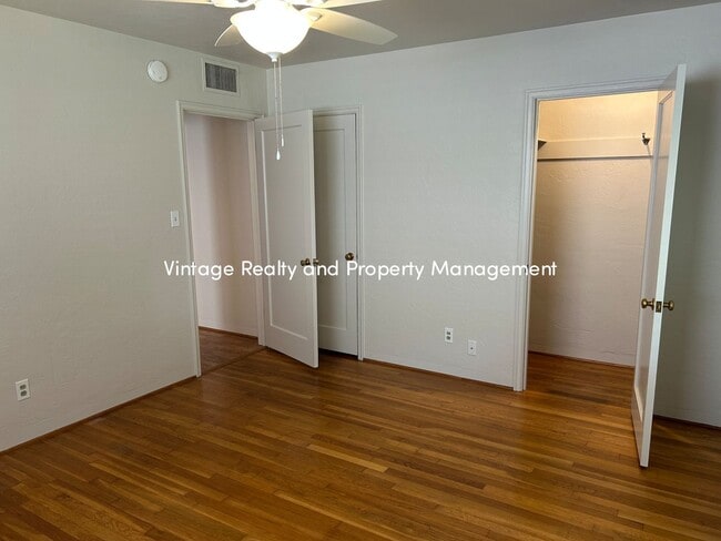 Building Photo - First Time On The Rental Market! Single St...