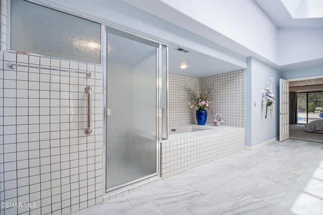 Building Photo - 31 Alviso Dr