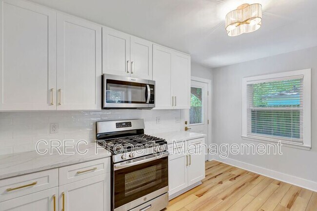 Building Photo - 1757 Skinner Ave