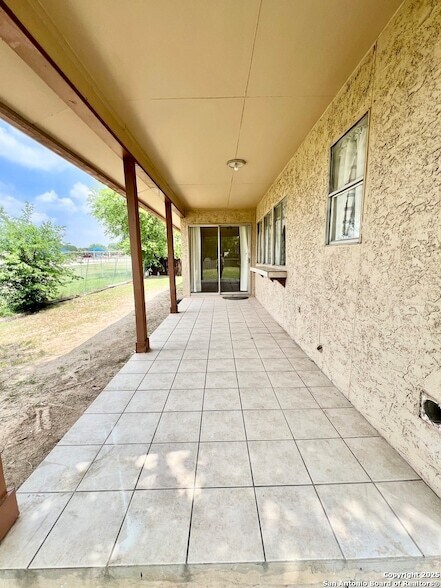 Building Photo - 6803 Indian Lake Dr