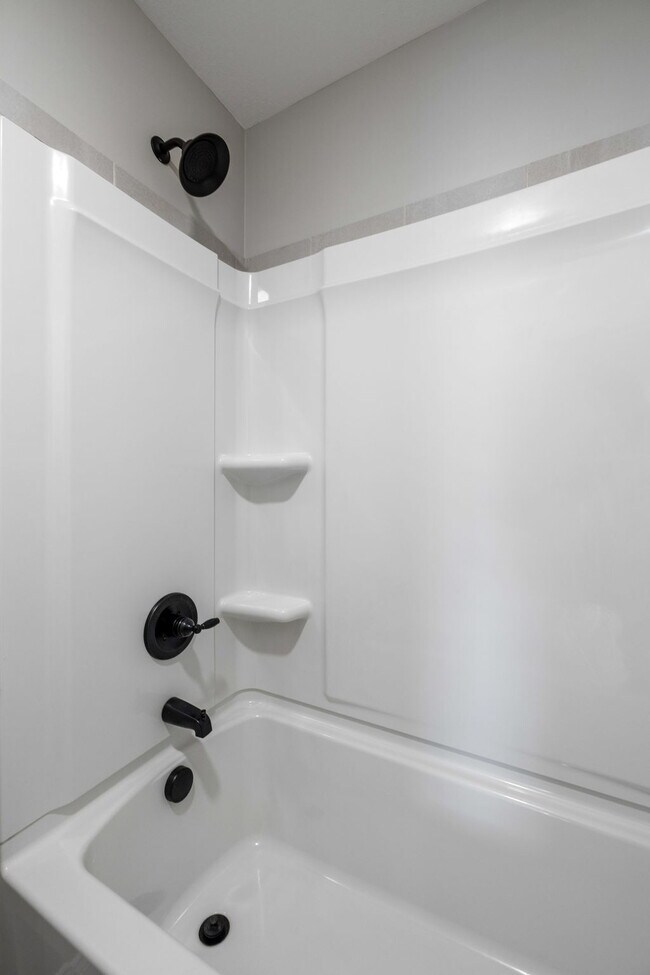 Building Photo - 275 Crusaw Dr