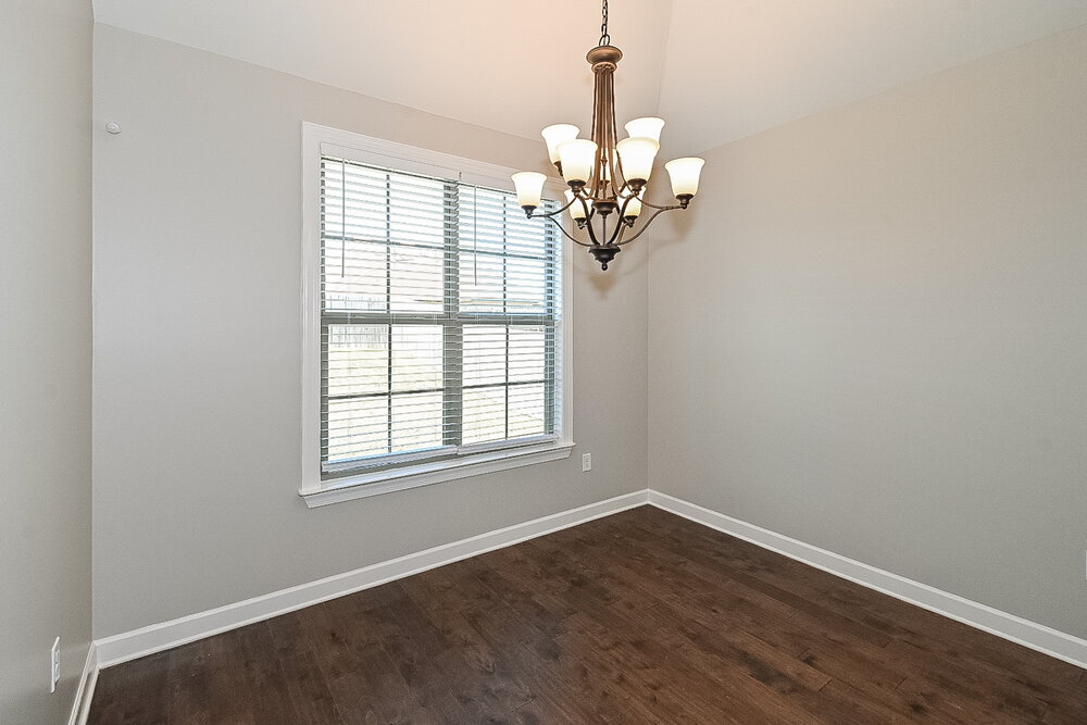 Building Photo - 40 Donna Lyn Dr