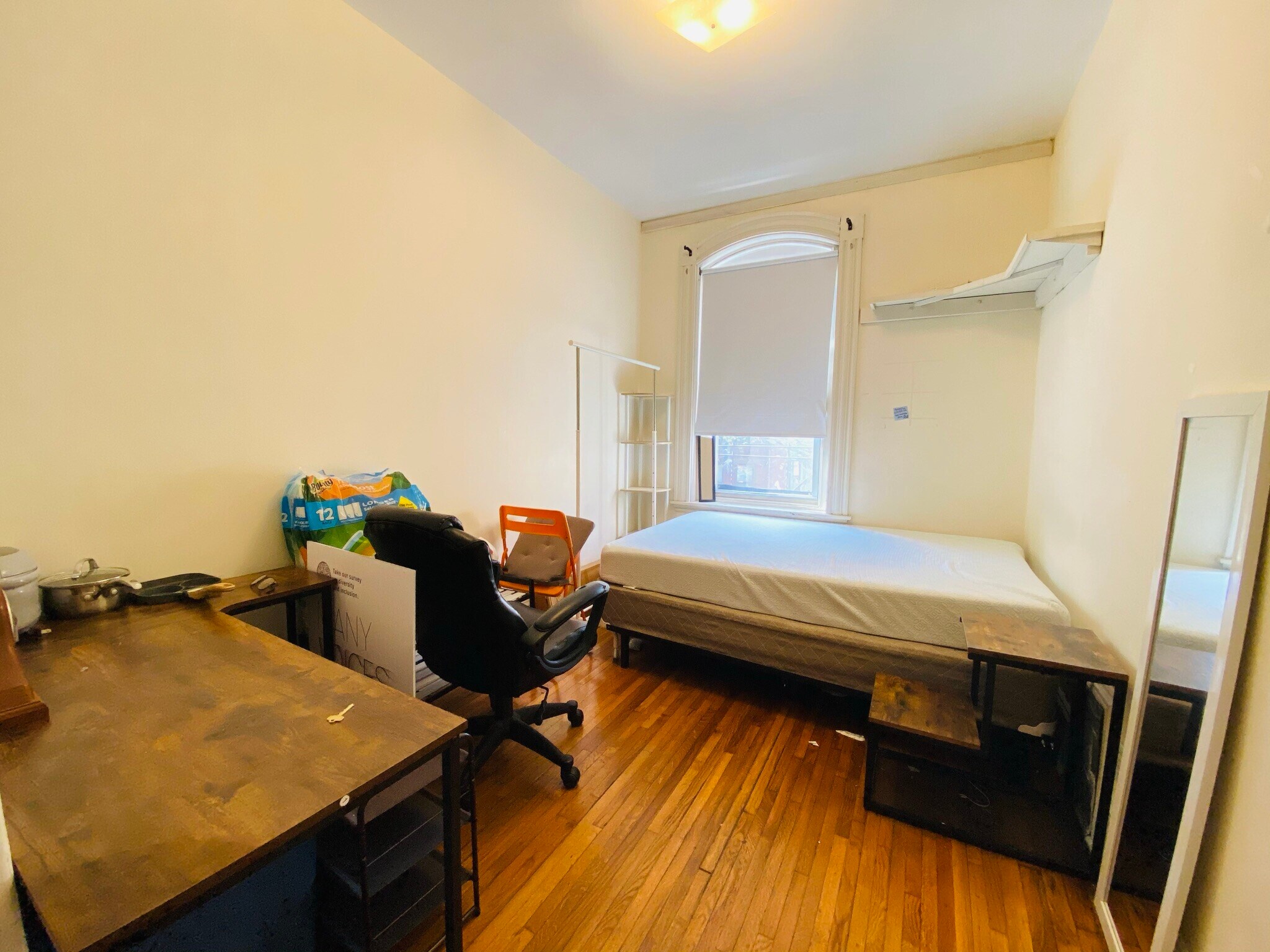 Building Photo - 76 Saint Stephen St