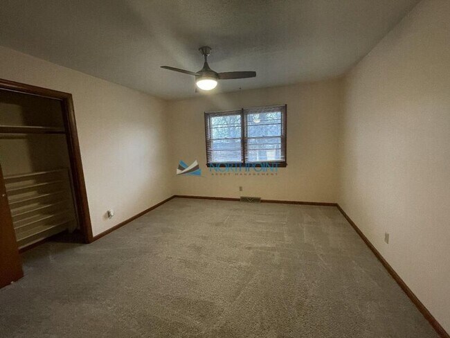 Building Photo - 13207 W 94th St