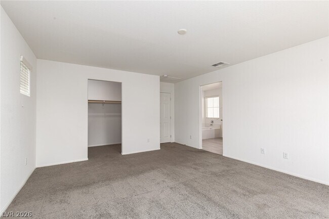 Building Photo - 8045 Skye Foxx St