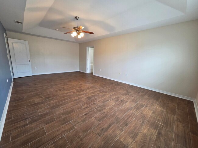 Building Photo - 9342 Pouder Ln