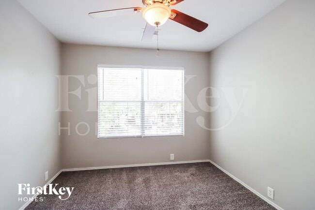 Building Photo - 923 Grand Plains Dr
