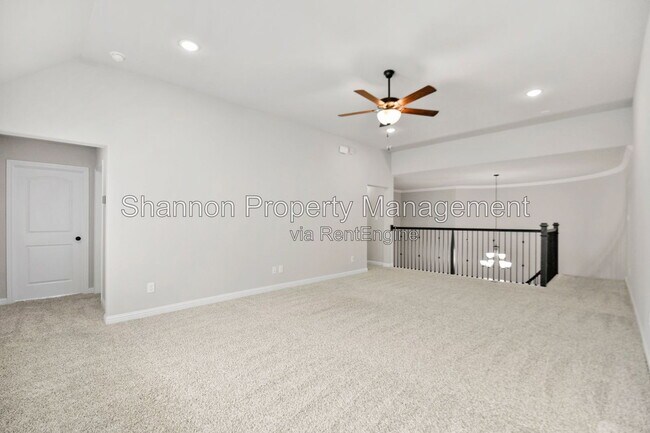 Building Photo - 28080 Woodland Bend Way