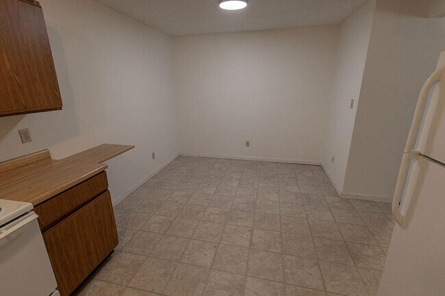 Building Photo - 280 Apple Tree Ct