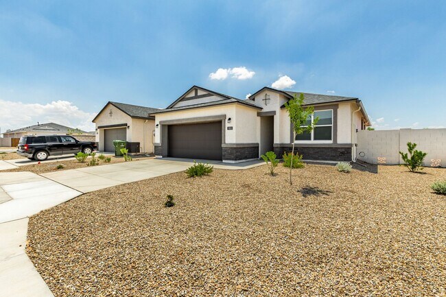 Building Photo - Beautiful 3 bed, 2 bath Casa Grande home