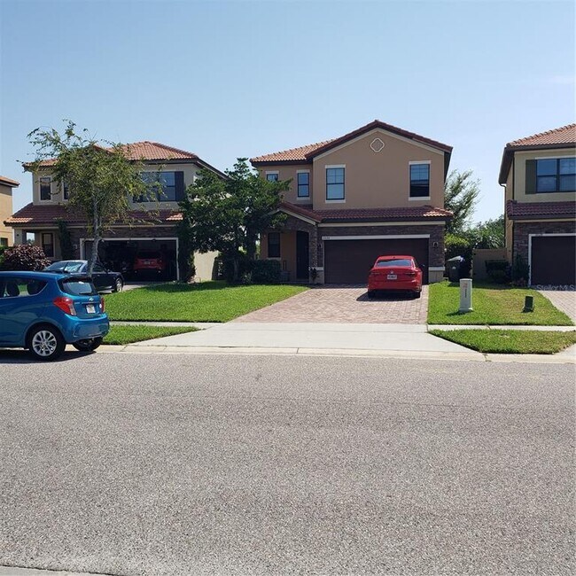 Building Photo - 2020 Leather Fern Dr