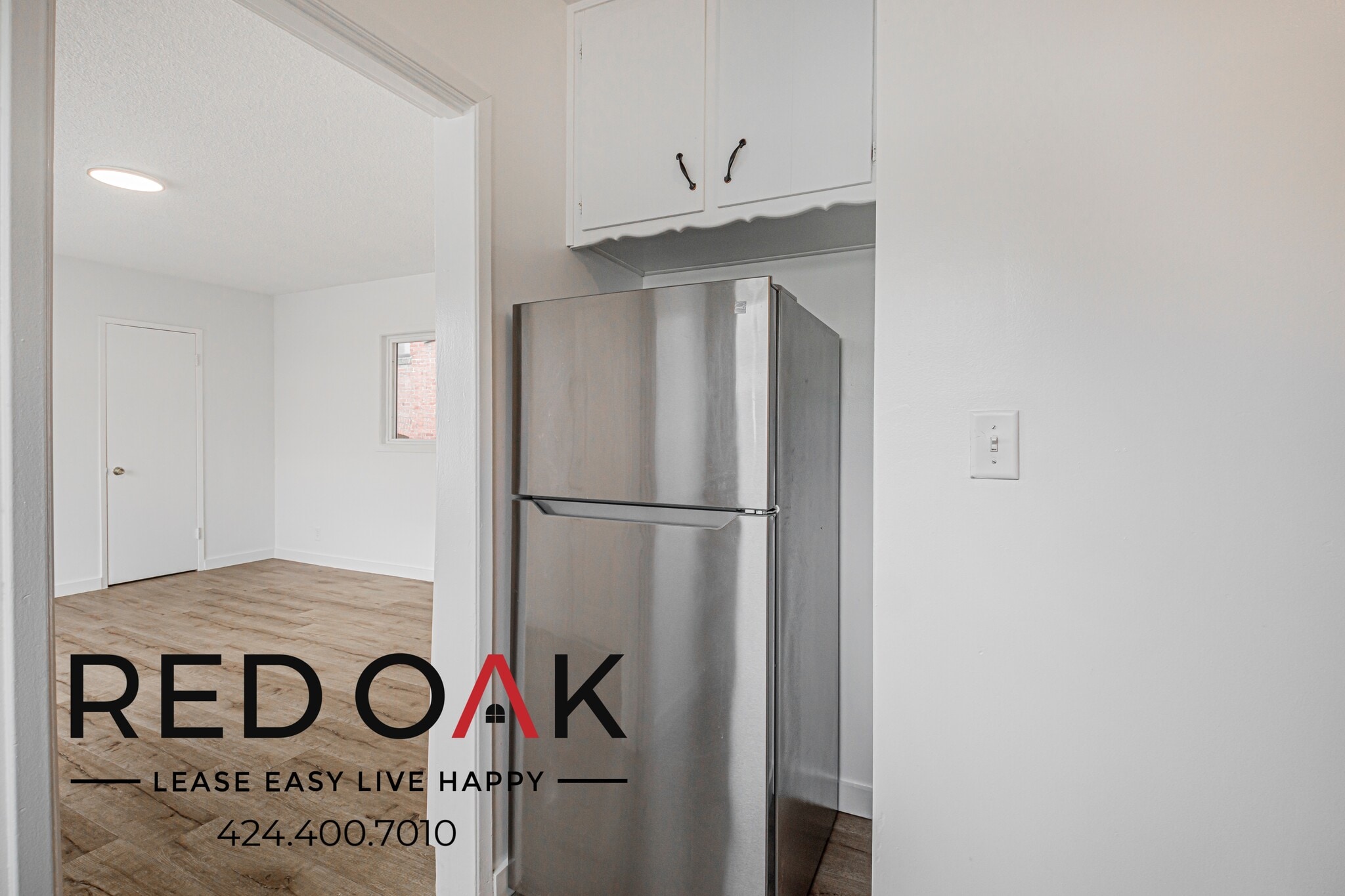 Building Photo - 439 S Catalina St