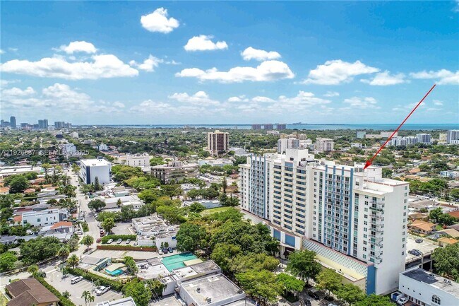 Building Photo - 3000 Coral Wy