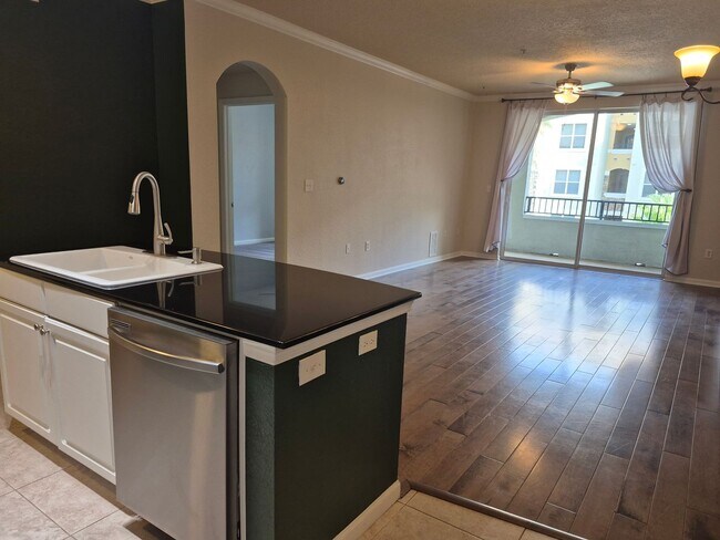 Building Photo - It's a lifestyle!