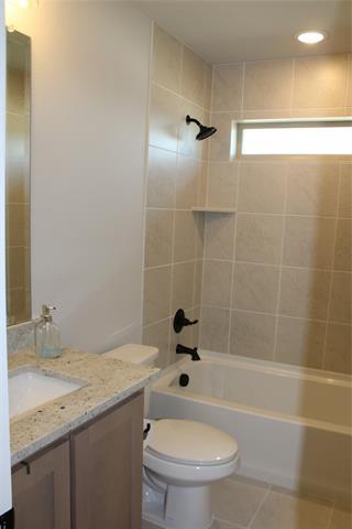 Building Photo - 4405 Copper Point Dr
