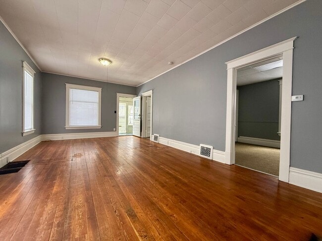 Building Photo - Two Bedroom Home in Muskegon