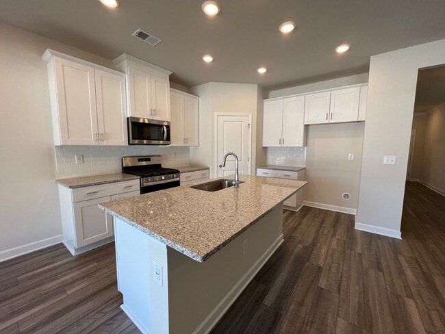 Building Photo - Longs - 3 bedroom, 2 bath House -APPLICATI...