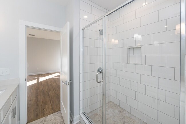 Building Photo - 805 Rodey Ave
