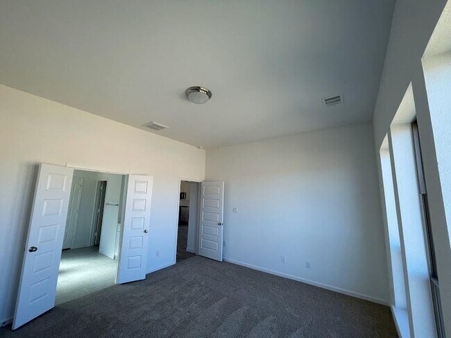 Building Photo - 164 Reef Band Dr