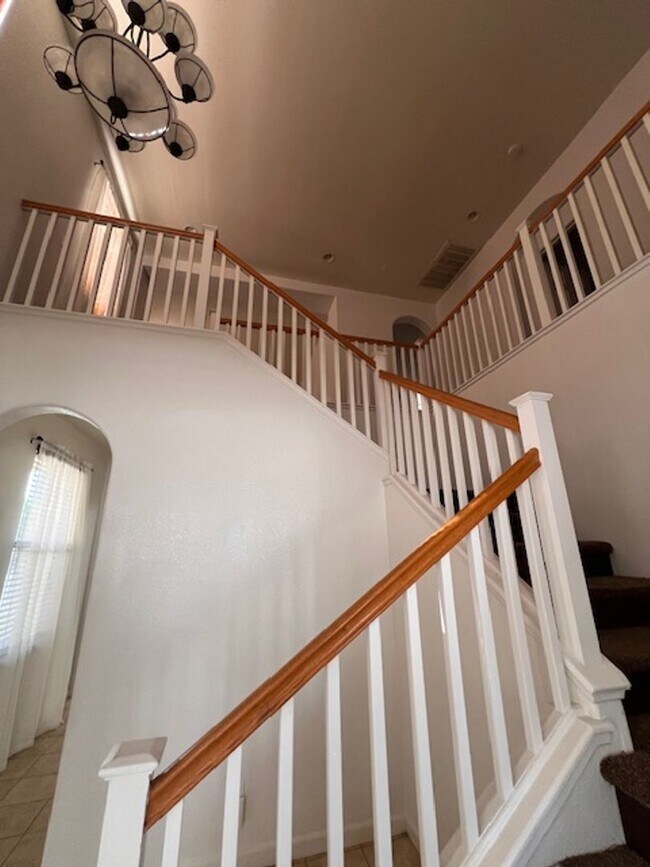 Building Photo - 3921 Ruffed Grouse Ln