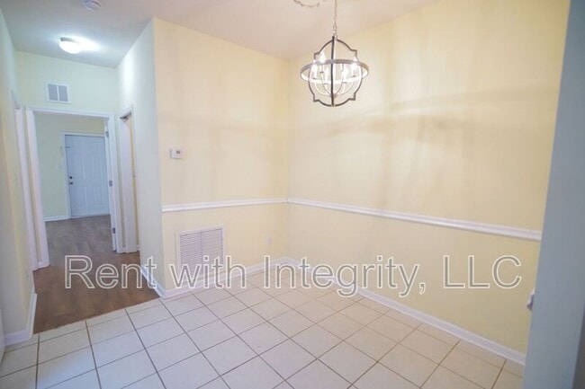 Building Photo - 3400 Old Bainbridge Rd