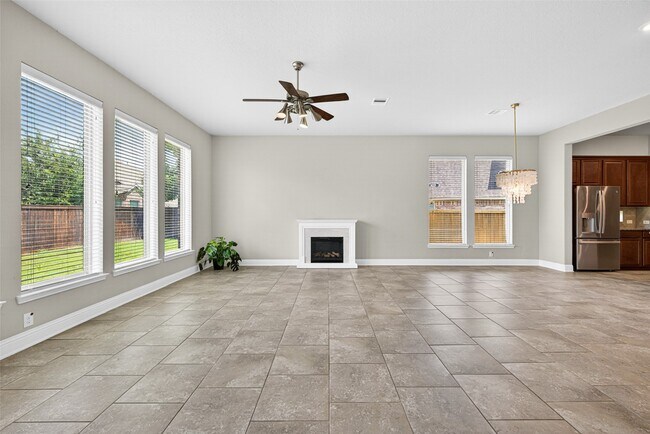 Building Photo - 19202 Presa Canyon Dr