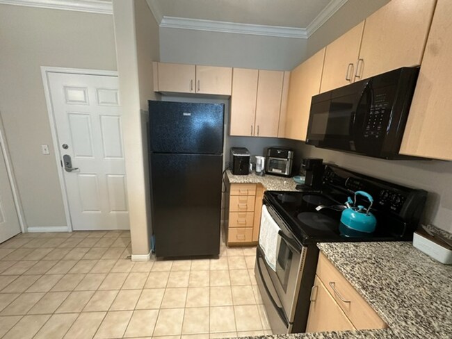 Building Photo - Downtown Fully Furnished 1BR Condo Near Balboa Park with Utilities Included & Parking