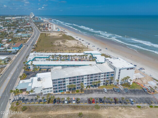 Building Photo - 935 S Atlantic Ave